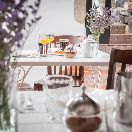 Ecoverode Emblematico Vegetariano Vegano Konukevi Arona (Tenerife)