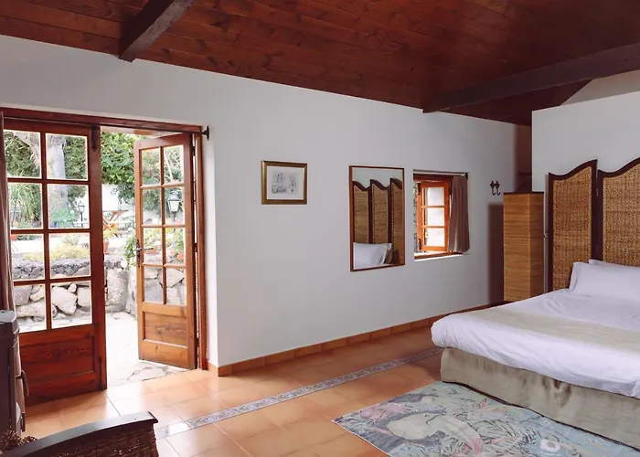 Гостевой дом Ecoverode Emblematico Vegetariano Vegano Арона